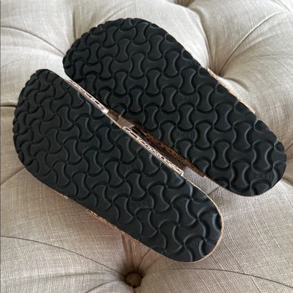 New not Tags Birkenstock women’s Copper Sandals - Picture 8 of 8